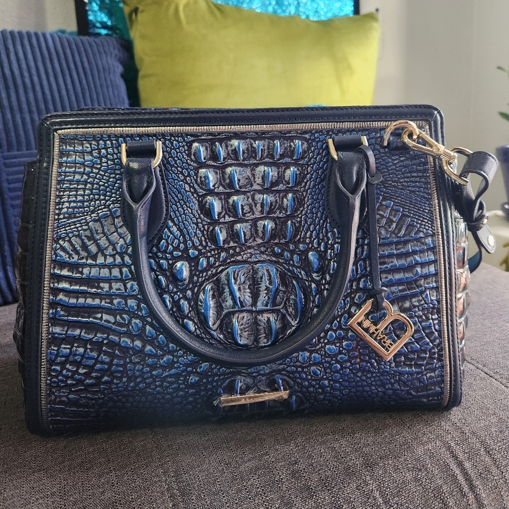 EUC Kyanite Havisham Small Finley